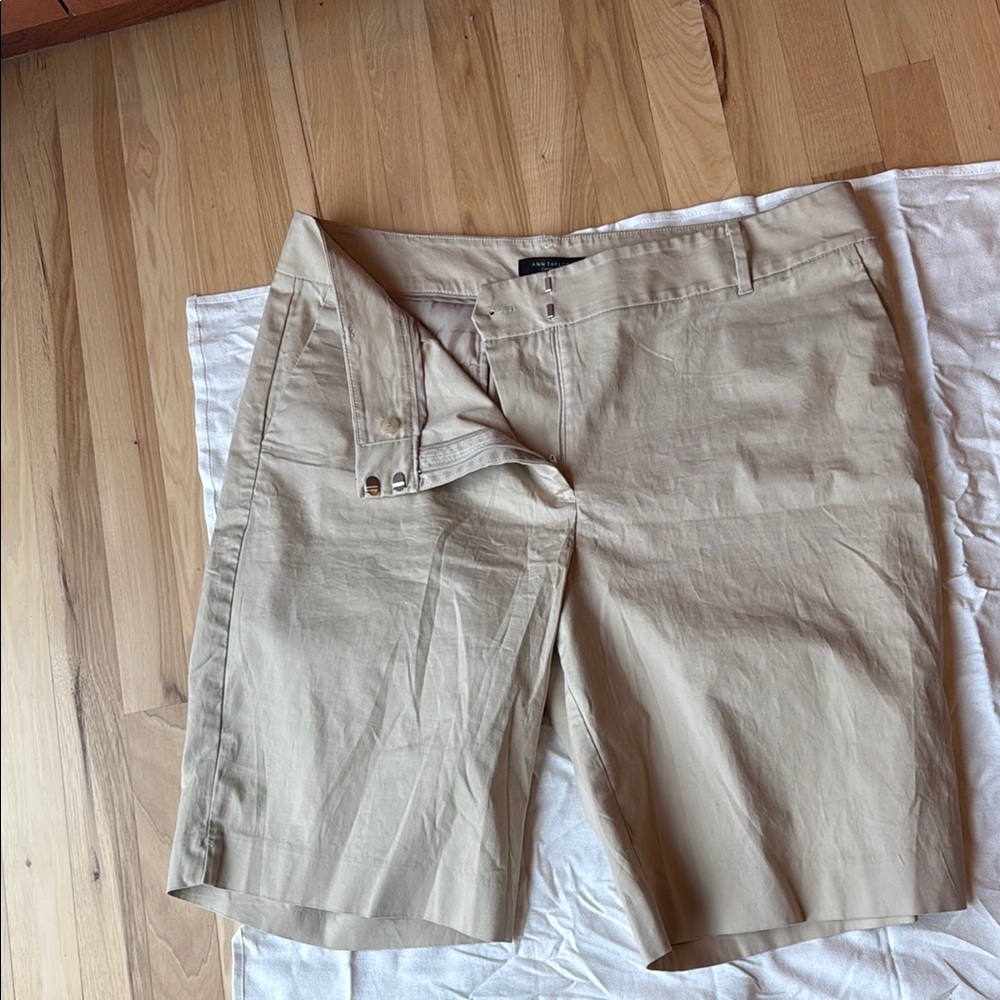 Ann Taylor Beige Women's Bermudas